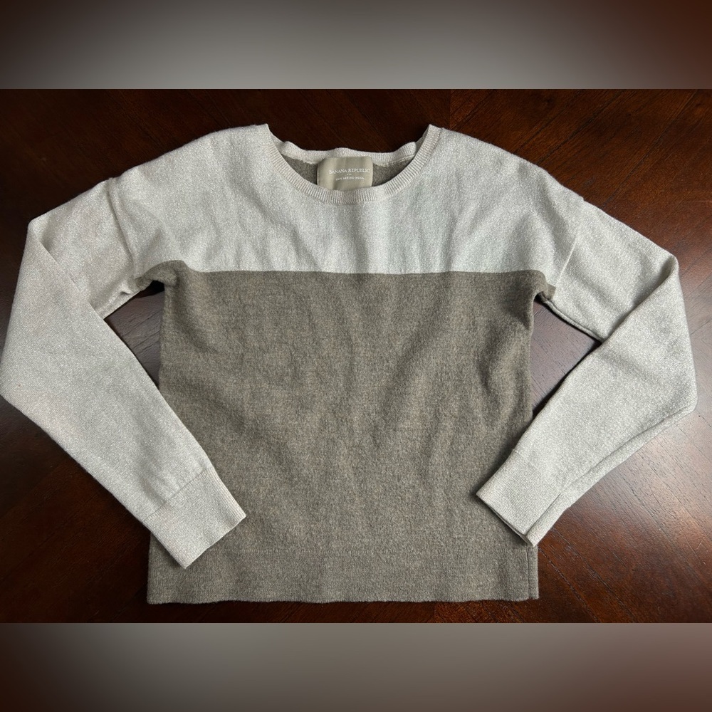 Banana Republic Silver and Gray Merino Wool Sweater